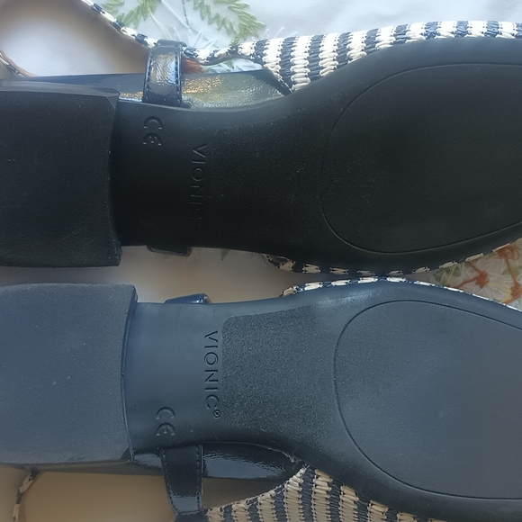 Vionic Petaluma Navy Sling Back Shoes Size 8 - Picture 5 of 8